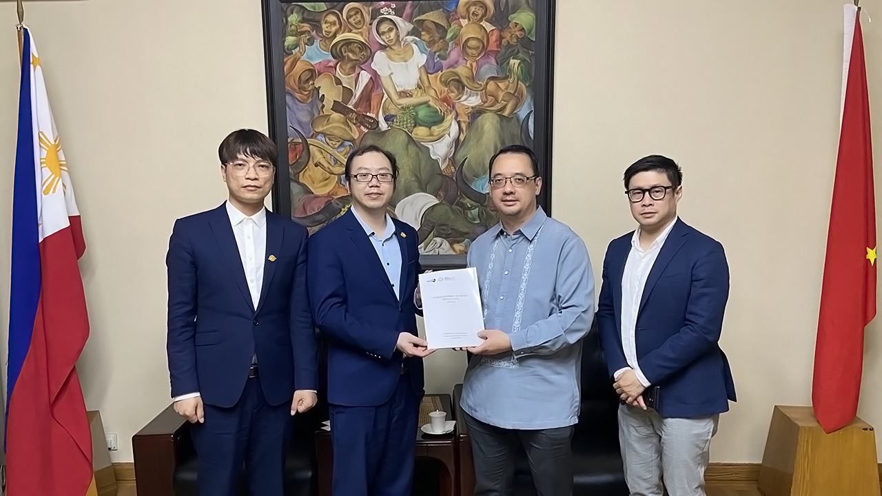 世界物联网大会执委会执行秘书长何强一行访问菲律宾驻华使馆 世界物联网大会执委会执行秘书长何强一行访问菲律宾驻华使馆